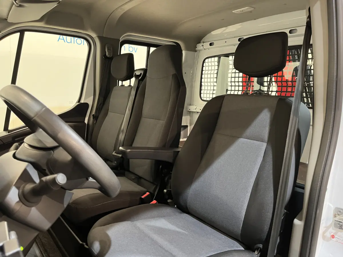 2.3 dCi 145 PK L3 145 PK Open Laadbak / Fassi Kraan / Euro 6 / Airco / Trekhaak / Cruise Control / 3-Zits / 24.300 KM !!