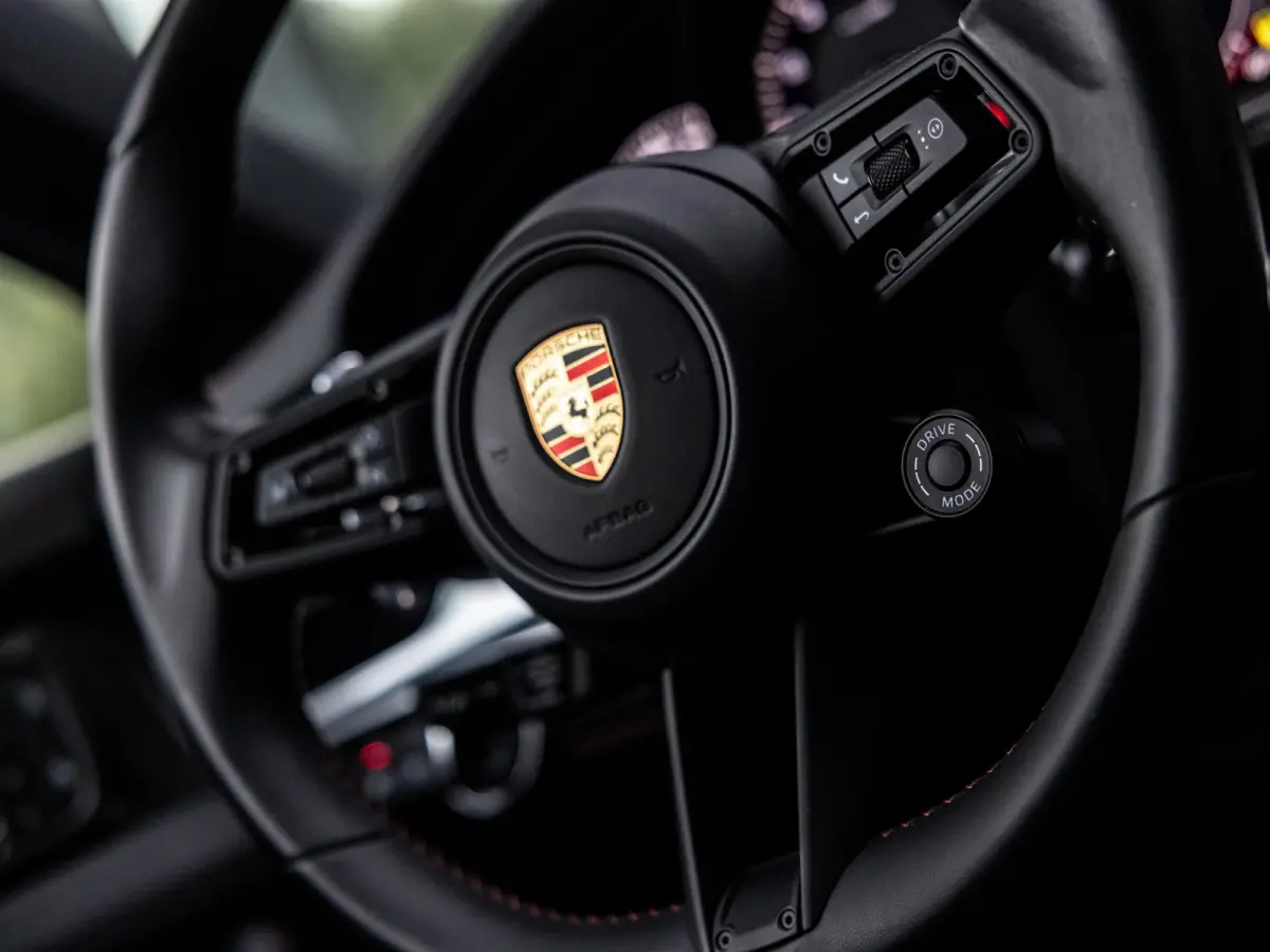 2.9 4 E-Hybrid | SPORTDESIGN | SPORTUITLAATSYSTEEM | PANORAMA/SCHUIF-KANTELDAK | BOSE | SOFTCLOSE | ADAPTIEVE CRUISE CONTROL | PASM LUCHTVERING | SFEERVERLICHTING | ACHTERUITRIJCAMERA | NL G