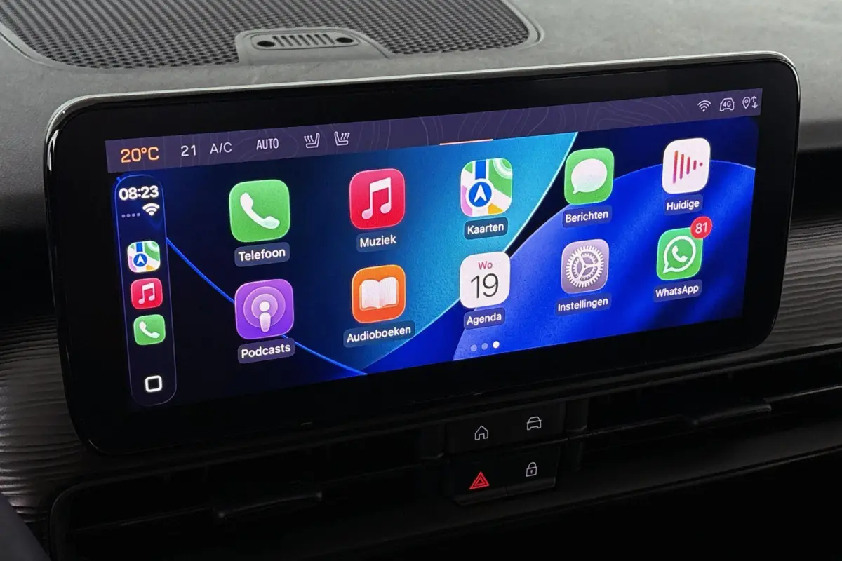 1.2 Longitude Stoelverwarming Keyless Camera Adaptive Cruise
