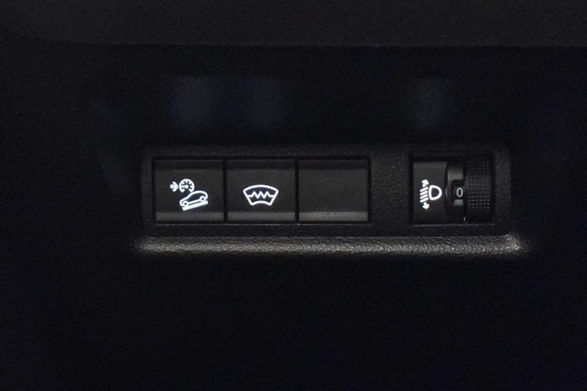 1.2 Longitude Stoelverwarming Keyless Camera Adaptive Cruise