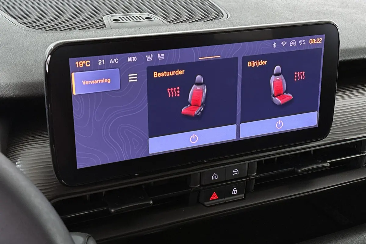 1.2 Longitude Stoelverwarming Keyless Camera Adaptive Cruise