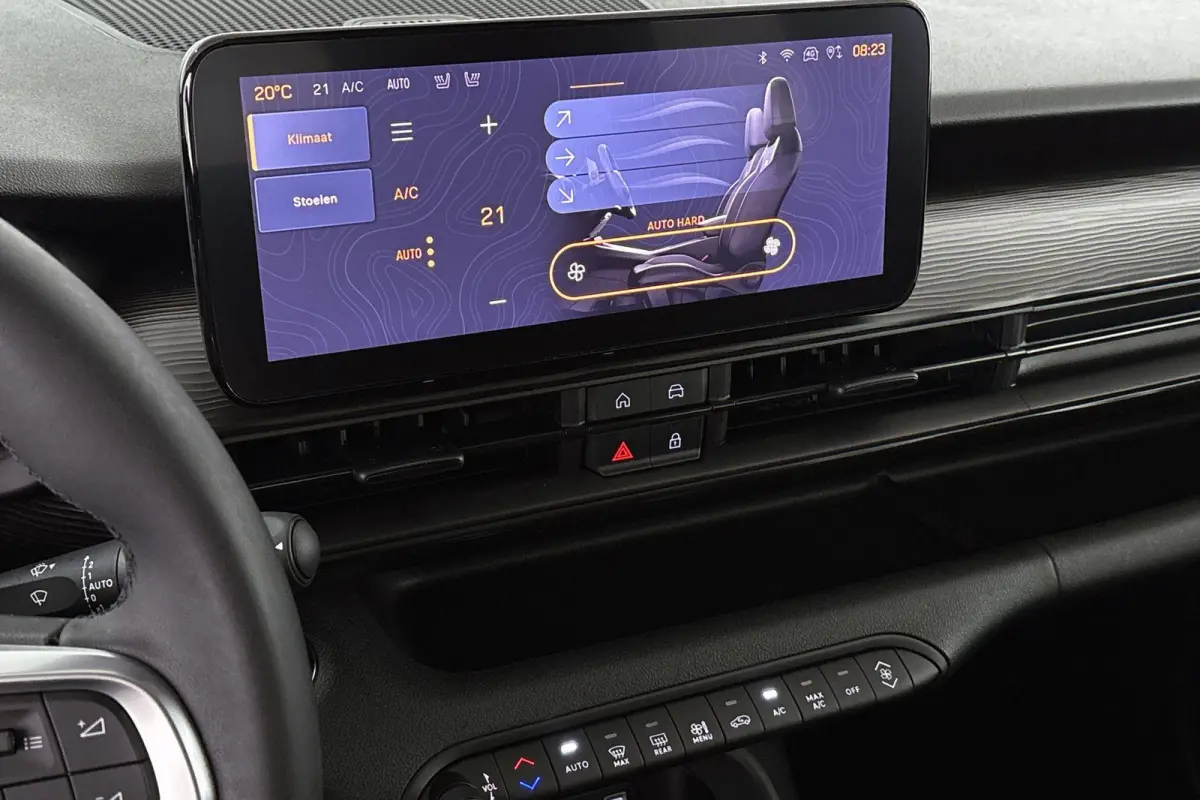 1.2 Longitude Stoelverwarming Keyless Camera Adaptive Cruise