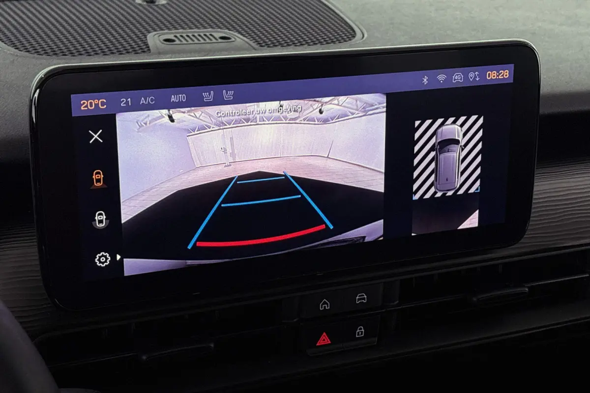 1.2 Longitude Stoelverwarming Keyless Camera Adaptive Cruise