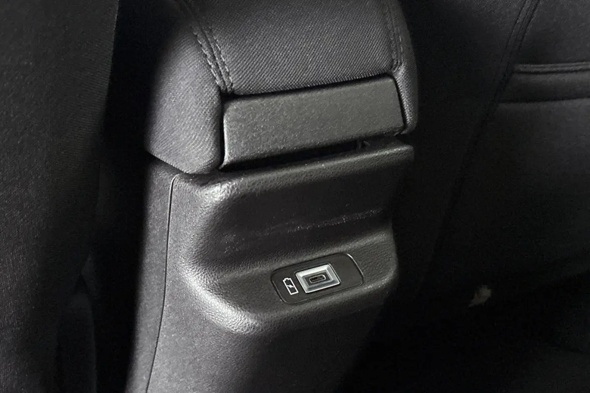 1.2 Longitude Stoelverwarming Keyless Camera Adaptive Cruise