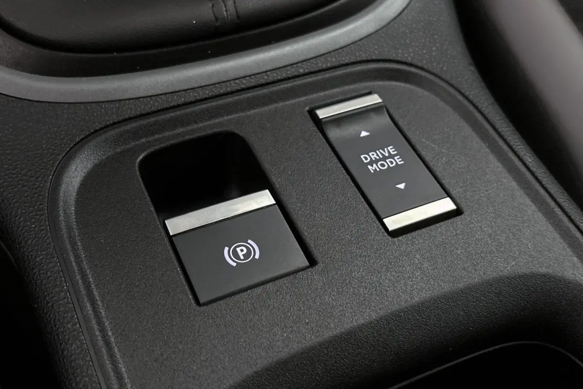 1.2 Longitude Stoelverwarming Keyless Camera Adaptive Cruise