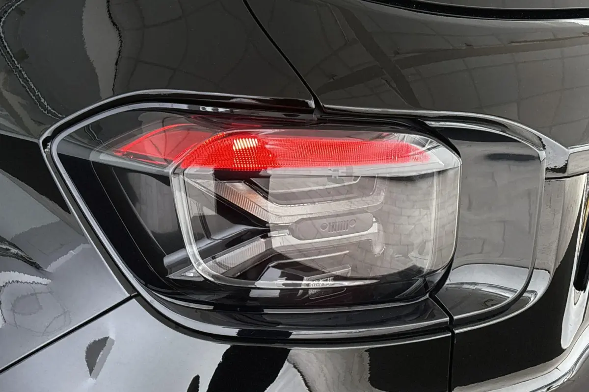 1.2 Longitude Stoelverwarming Keyless Camera Adaptive Cruise
