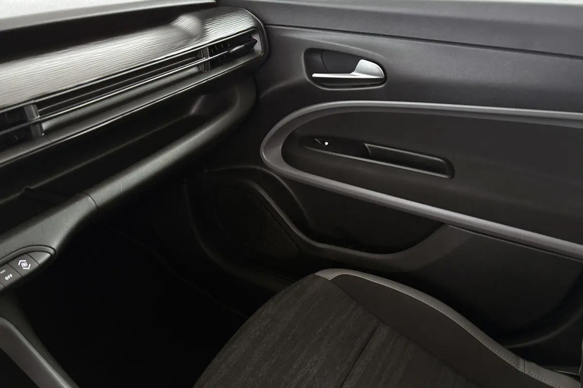 1.2 Longitude Stoelverwarming Keyless Camera Adaptive Cruise