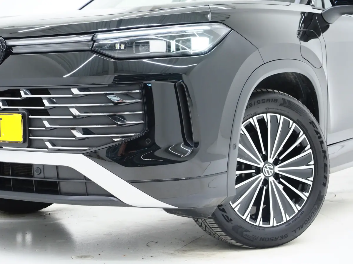 1.5 eHybrid Elegance 272PK | Leder/Alcantara | Trekhaak | Massage | 360 | Keyless | Adaptive Cruise | Sfeerlicht