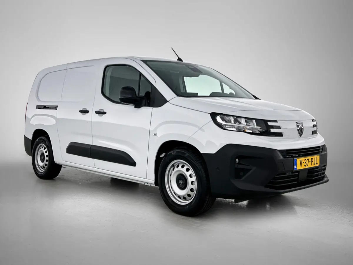 136 L2 50 kWh | DEMO | Navigatie | Camera | Dodehoekbewaking | Laadruimtepakket
