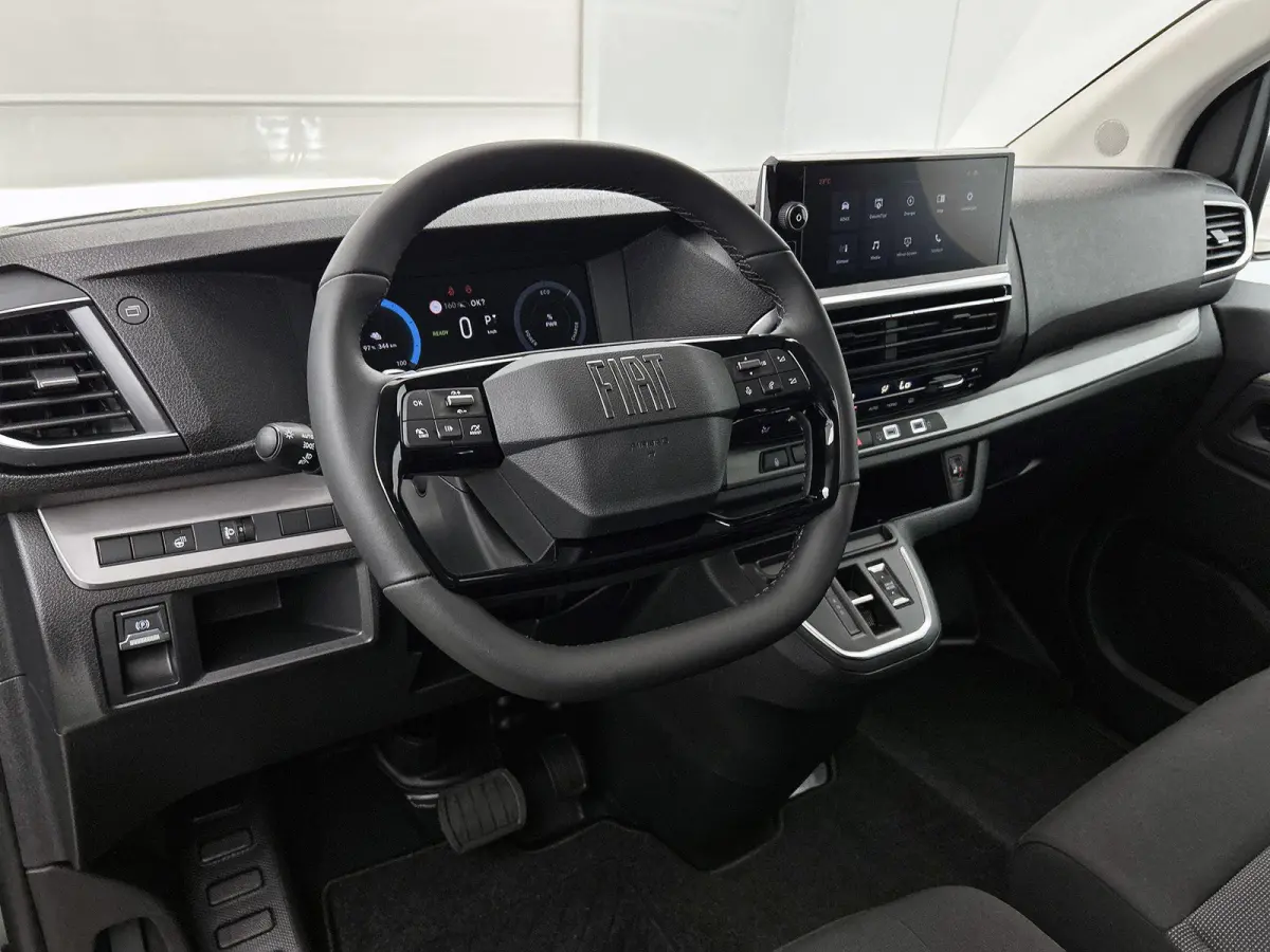 L3 75 kWh 136pk | DEMO | Camera | Apple Carplay / Andoid Auto | Laadruimtepakket