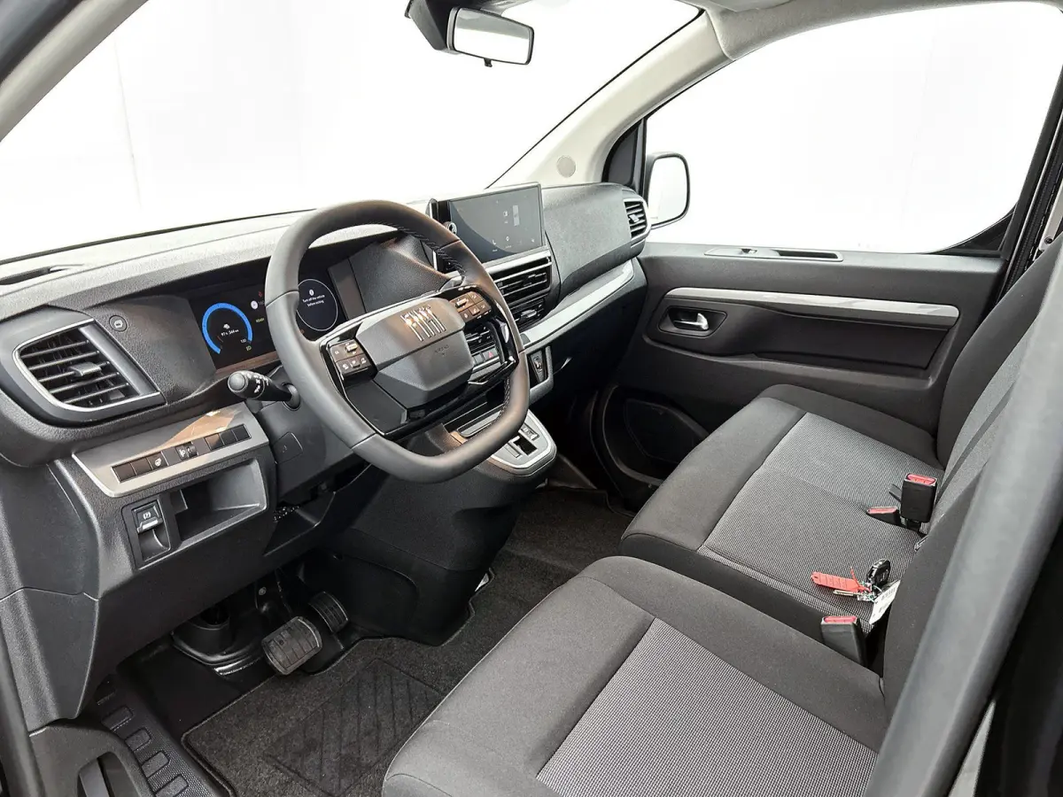 L3 75 kWh 136pk | DEMO | Camera | Apple Carplay / Andoid Auto | Laadruimtepakket