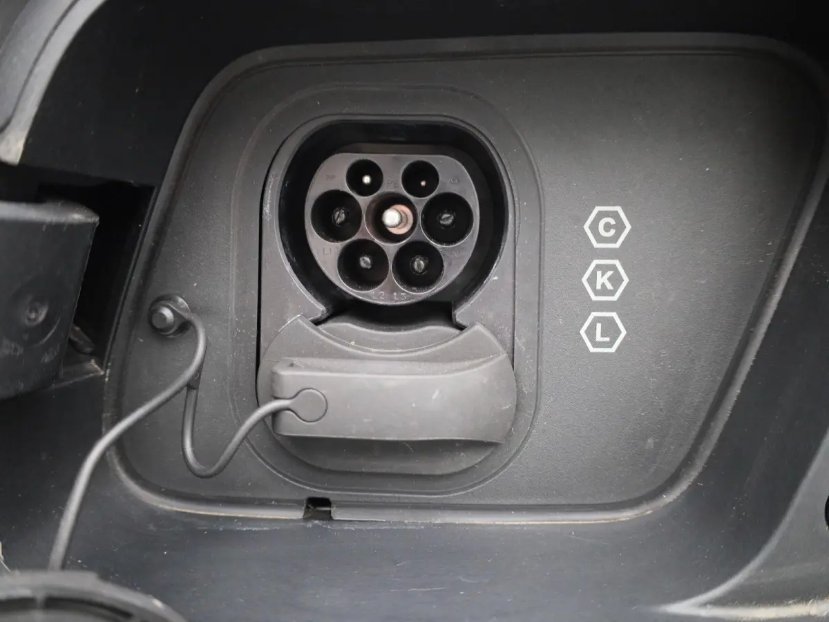 Single Motor Extended Range Core 69Kwh | CAMERA | NAVIGATIE | CLIMATE CONTROL | CRUISE CONTROL | PARKEERSENSOREN | LED | LMV |