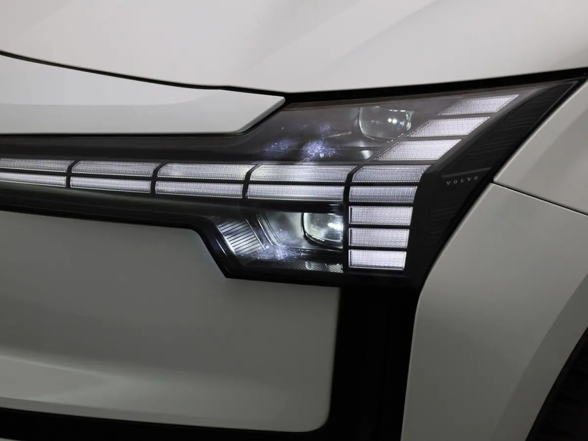 Single Motor Extended Range Core 69Kwh | CAMERA | NAVIGATIE | CLIMATE CONTROL | CRUISE CONTROL | PARKEERSENSOREN | LED | LMV |