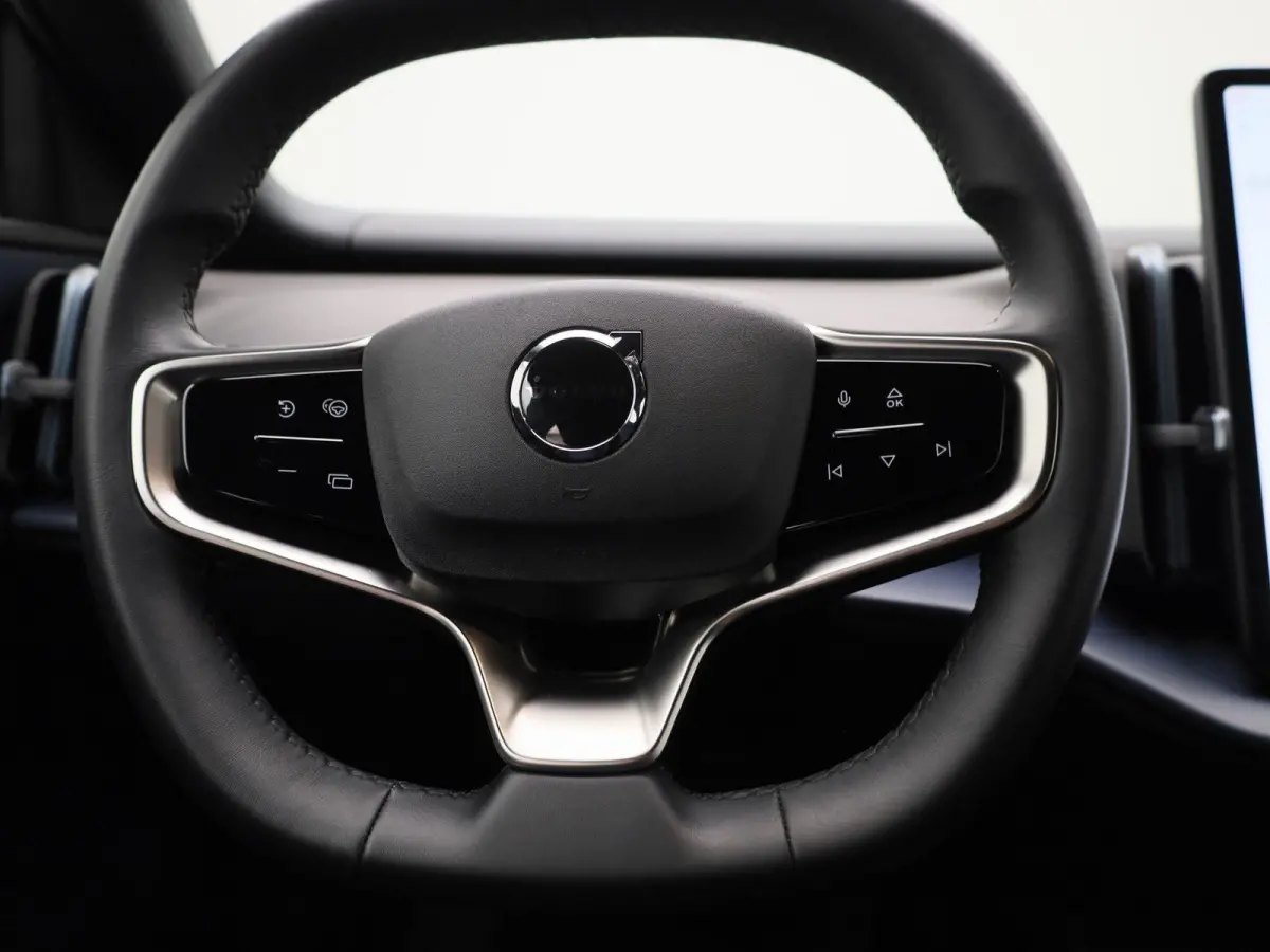 Single Motor Extended Range Core 69Kwh | CAMERA | NAVIGATIE | CLIMATE CONTROL | CRUISE CONTROL | PARKEERSENSOREN | LED | LMV |