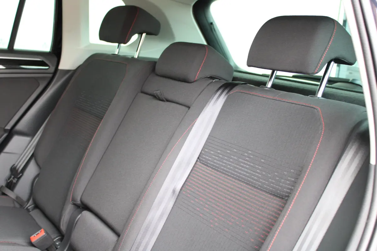 1.4 TSI ACT Comfortline Business | Beats Audio | Adaptieve cruise control | Dodehoek-detectie | Stoelverwarming |