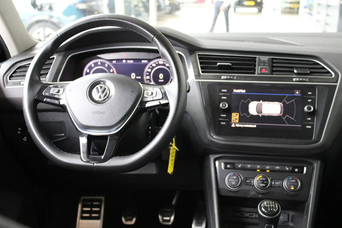 1.4 TSI ACT Comfortline Business | Beats Audio | Adaptieve cruise control | Dodehoek-detectie | Stoelverwarming |
