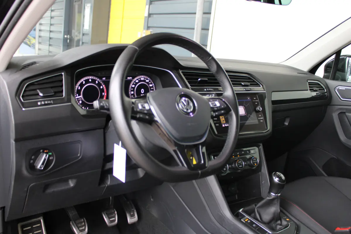 1.4 TSI ACT Comfortline Business | Beats Audio | Adaptieve cruise control | Dodehoek-detectie | Stoelverwarming |