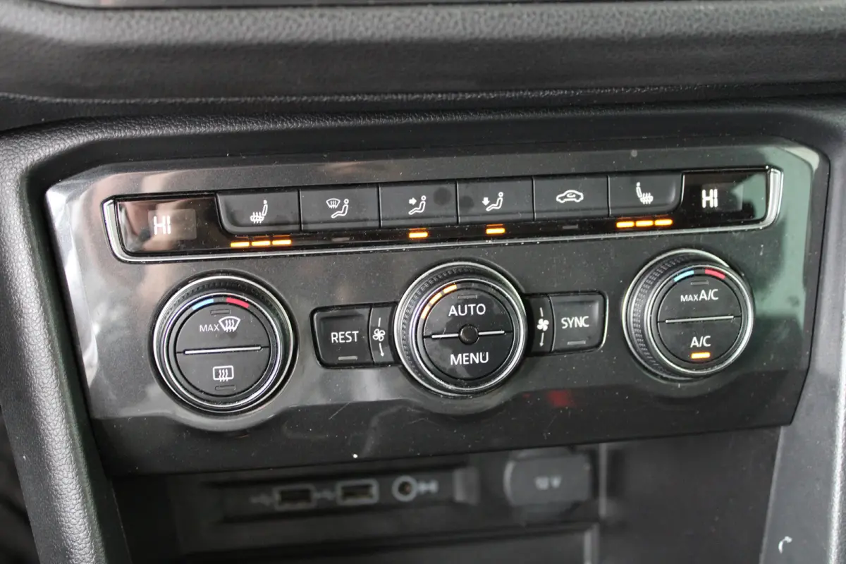 1.4 TSI ACT Comfortline Business | Beats Audio | Adaptieve cruise control | Dodehoek-detectie | Stoelverwarming |