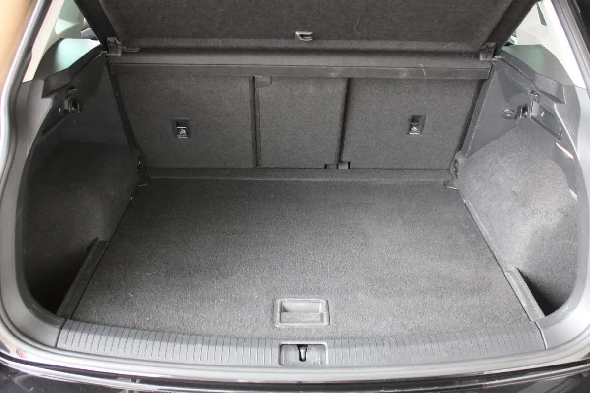 1.4 TSI ACT Comfortline Business | Beats Audio | Adaptieve cruise control | Dodehoek-detectie | Stoelverwarming |