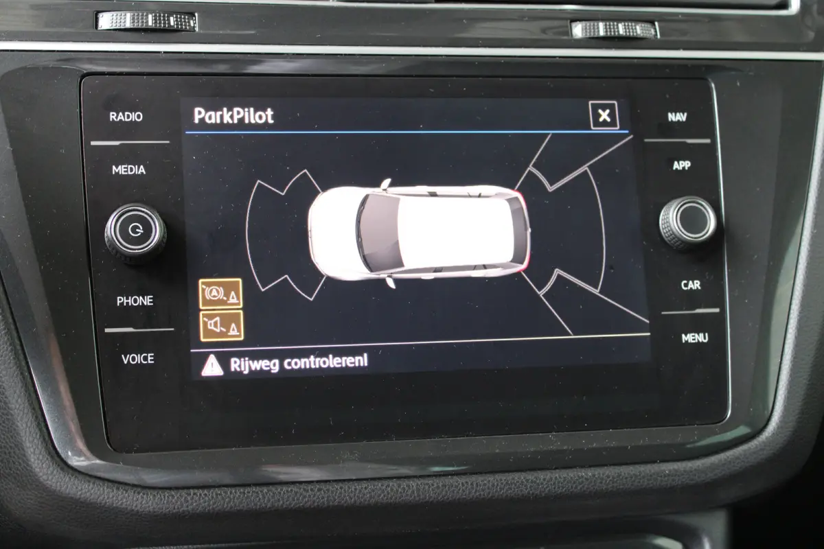 1.4 TSI ACT Comfortline Business | Beats Audio | Adaptieve cruise control | Dodehoek-detectie | Stoelverwarming |