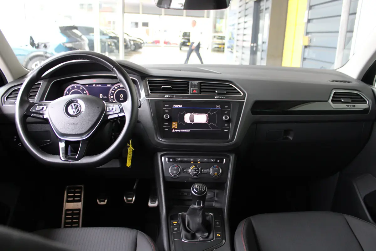 1.4 TSI ACT Comfortline Business | Beats Audio | Adaptieve cruise control | Dodehoek-detectie | Stoelverwarming |