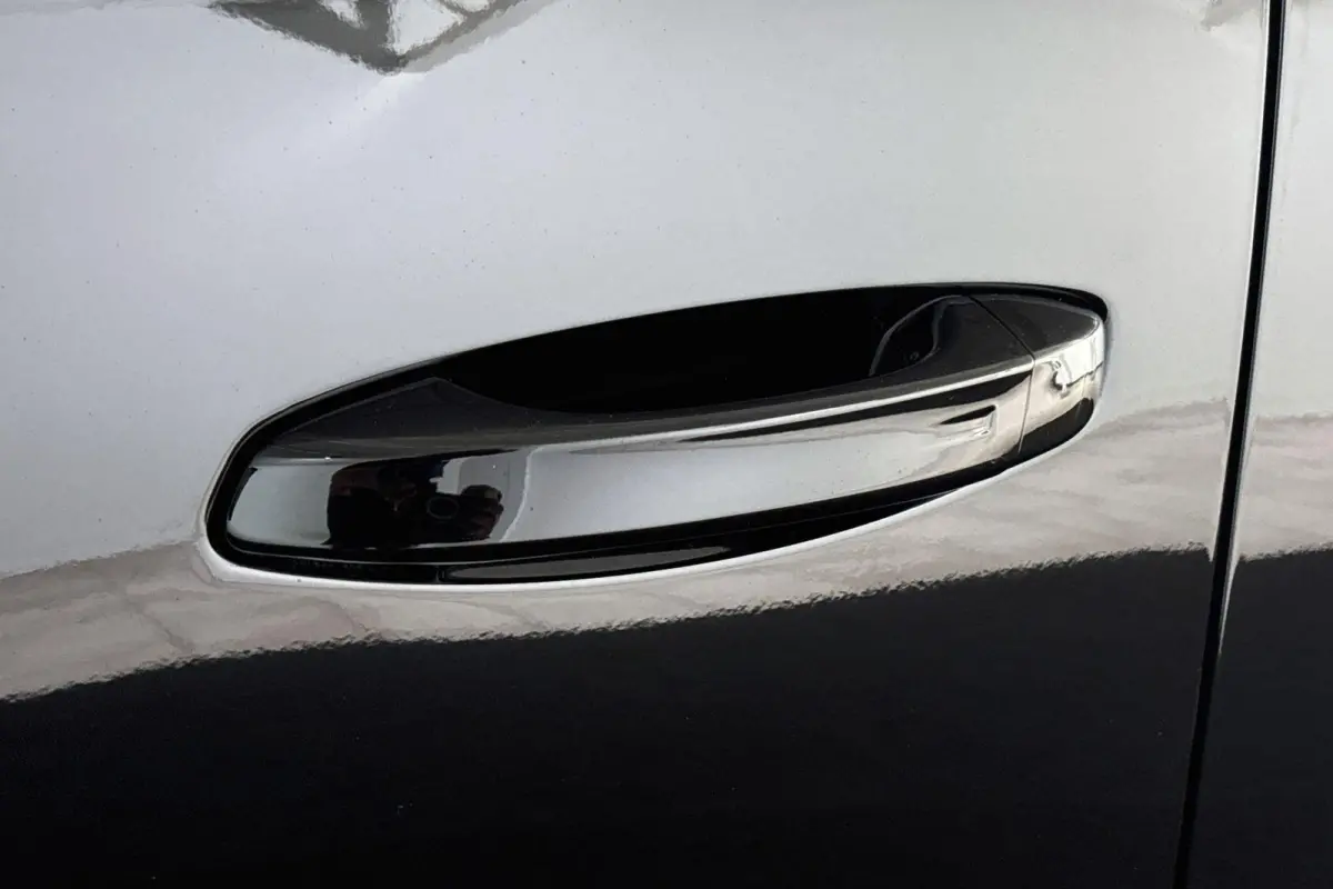 1.2 Turbo Hybrid HF Line Camera Apple CarPlay
