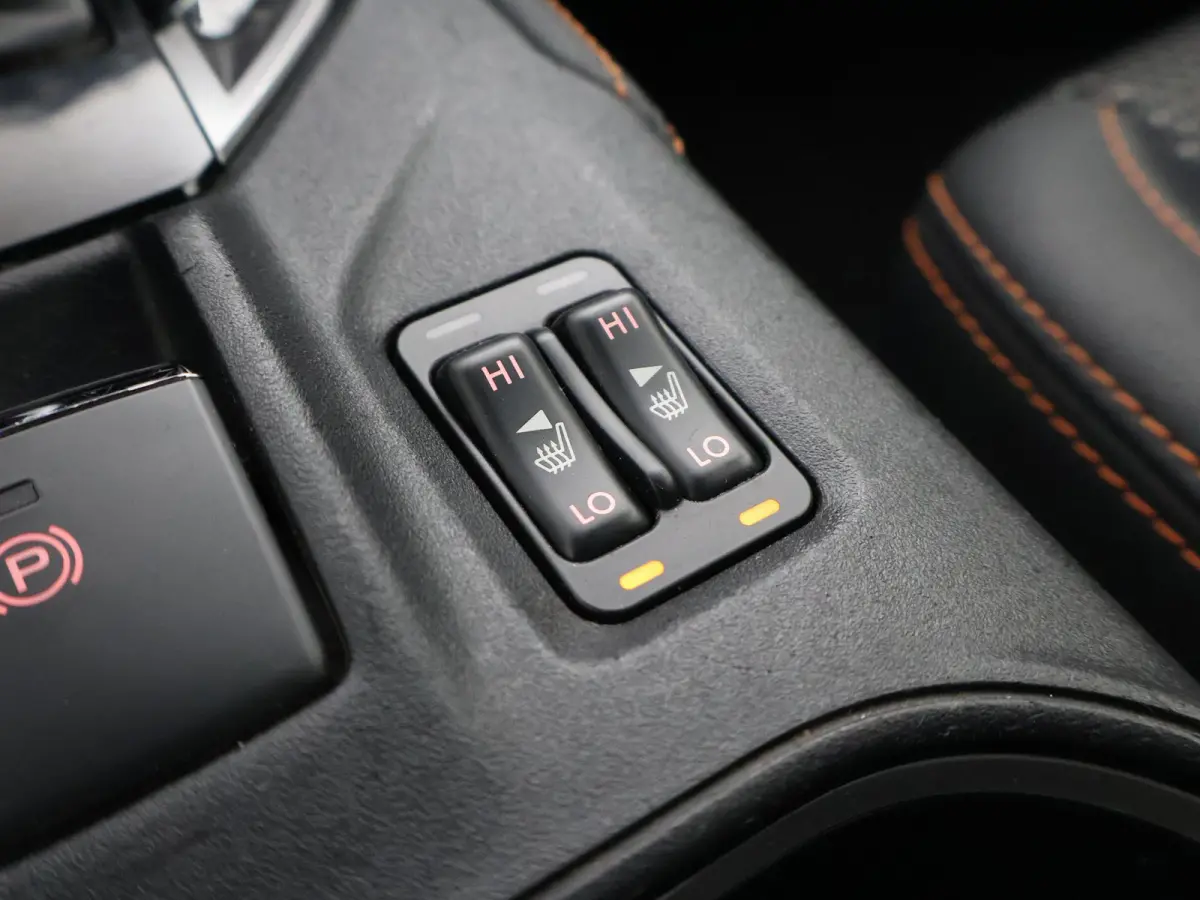 2.0i e-BOXER AUT. AWD LUXURY + TREKHAAK | CAMERA | ADAPTIVE CRUISE | CARPLAY | STOELVERWARMING