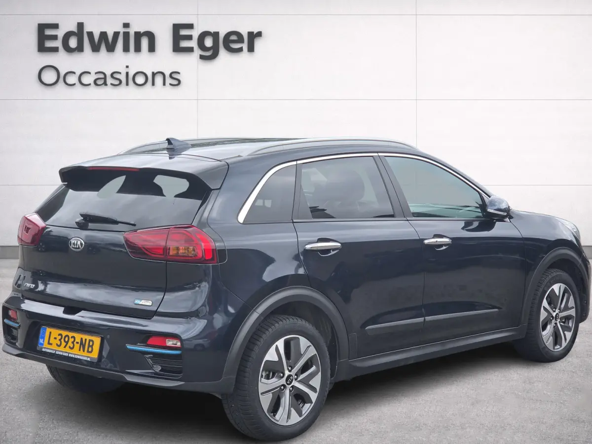 DynamicPlusLine 64 kWh | SOH 100% | 3 Fase laden | Schuif/kanteldak | Half Leder | Andriod Auto | Apple carplay | Navigatie