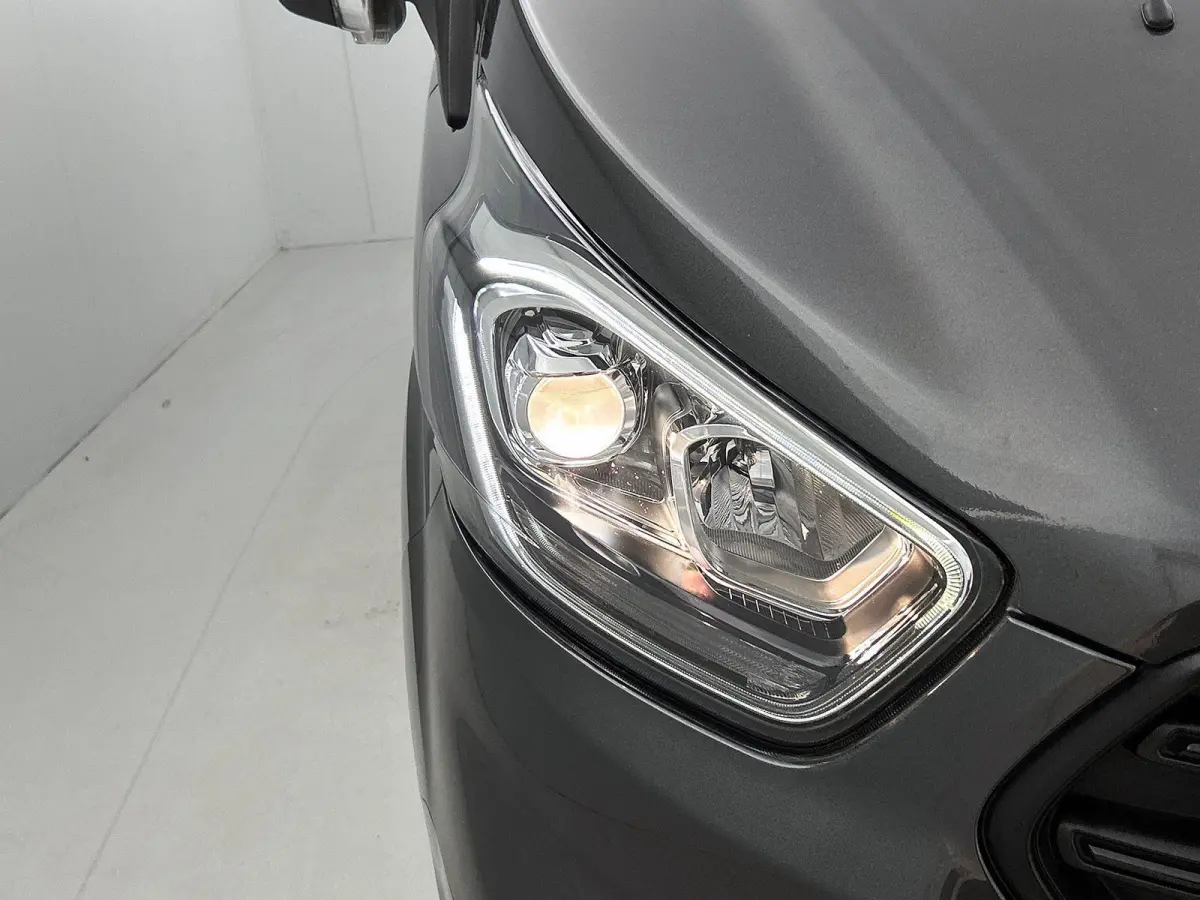 300 2.0 TDCI Automaat L2H1 Trend Dubbele Cabine Airco Navigatie Cruisecontrol Camera PDCVA Trekhaak