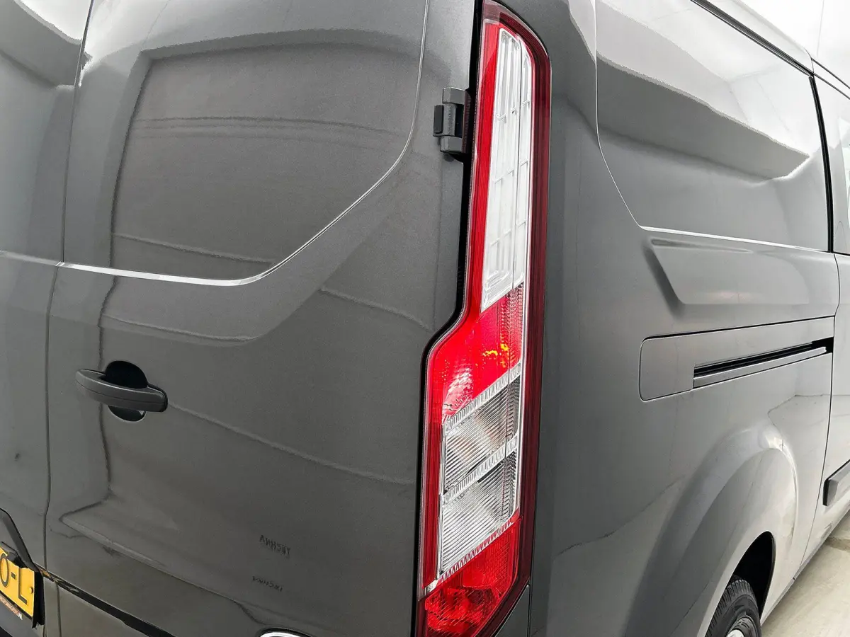 300 2.0 TDCI Automaat L2H1 Trend Dubbele Cabine Airco Navigatie Cruisecontrol Camera PDCVA Trekhaak
