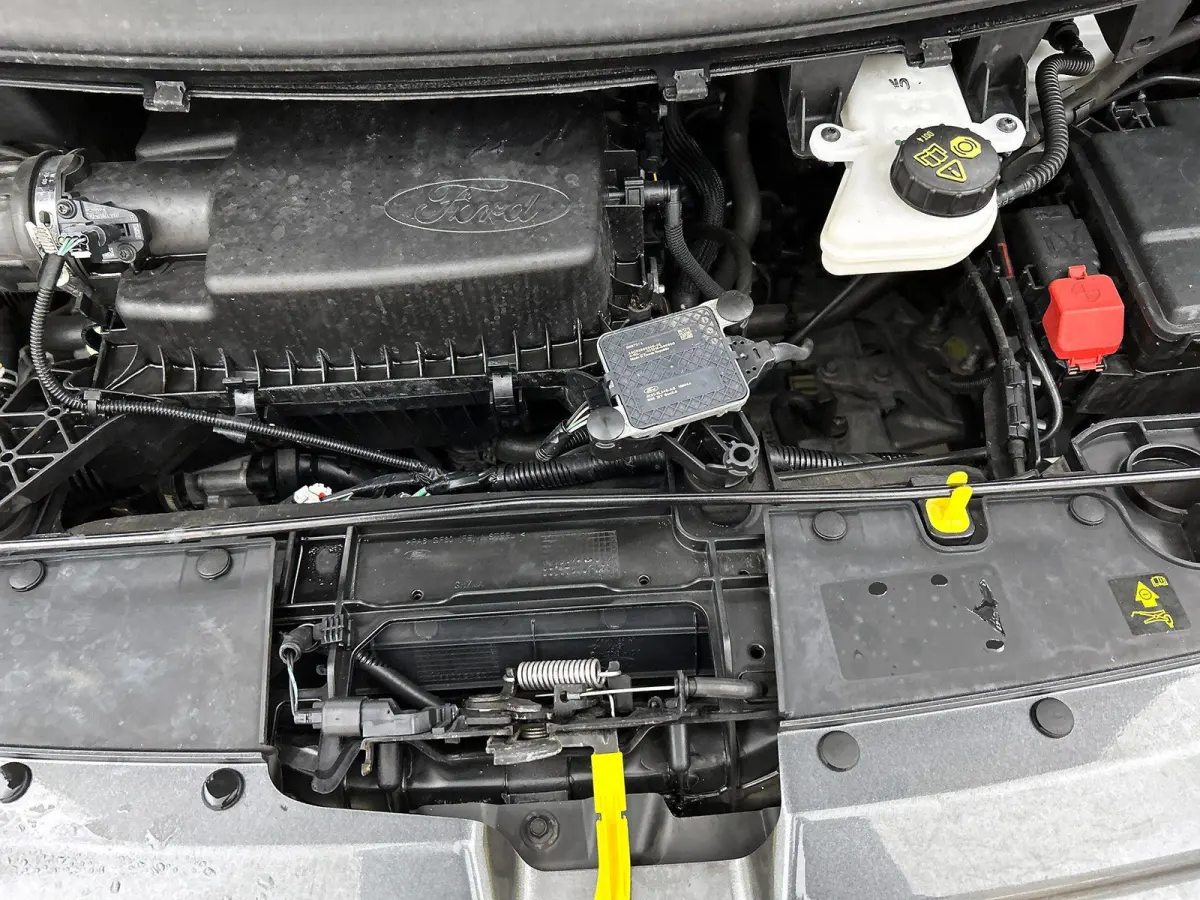 300 2.0 TDCI Automaat L2H1 Trend Dubbele Cabine Airco Navigatie Cruisecontrol Camera PDCVA Trekhaak
