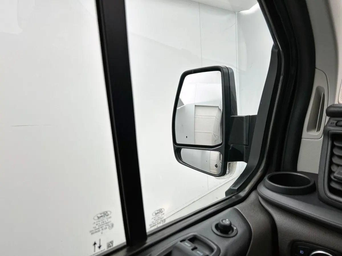 300 2.0 TDCI Automaat L2H1 Trend Dubbele Cabine Airco Navigatie Cruisecontrol Camera PDCVA Trekhaak