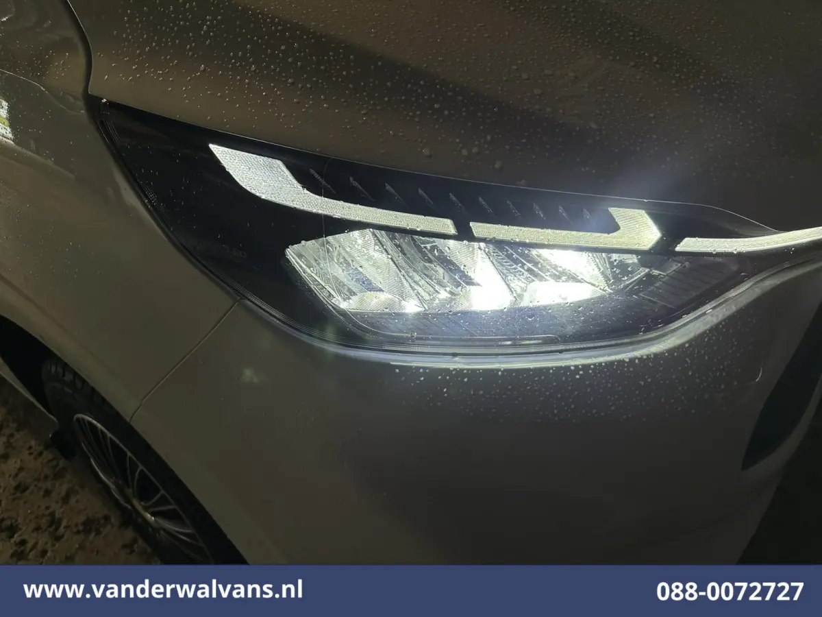 2.0 TDCI 136pk L2H1 Euro6 Airco | Camera | Apple Carplay | LED | Cruisecontrol Android Auto, Verwarmde voorruit, Parkeersensoren, Bijrijdersbank