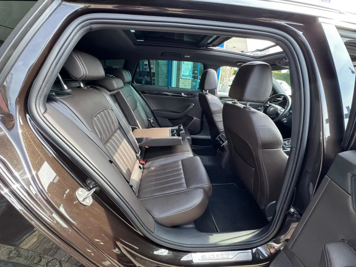 1.4 TSI iV Sportline Business 2021 Full!