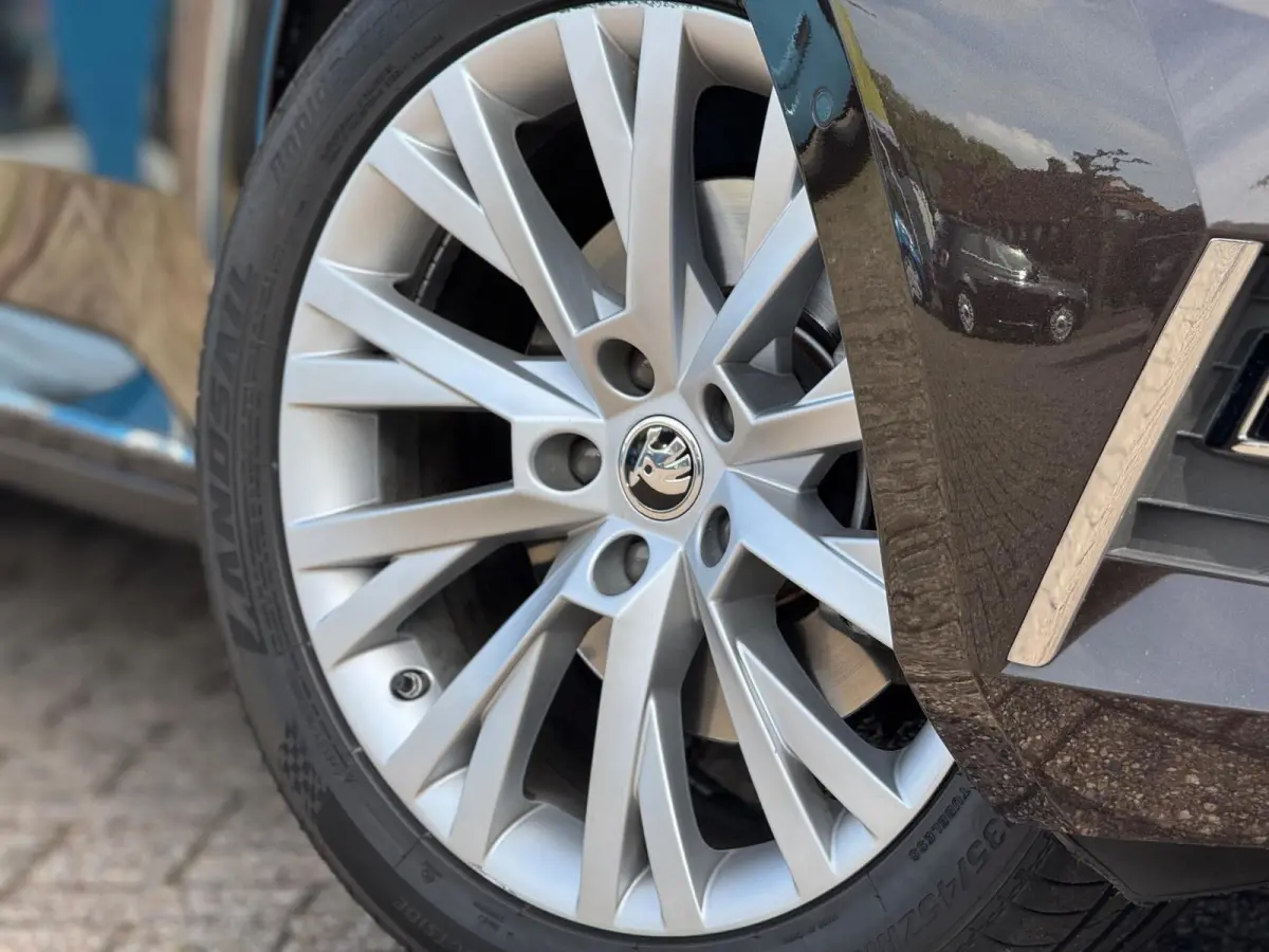 1.4 TSI iV Sportline Business 2021 Full!
