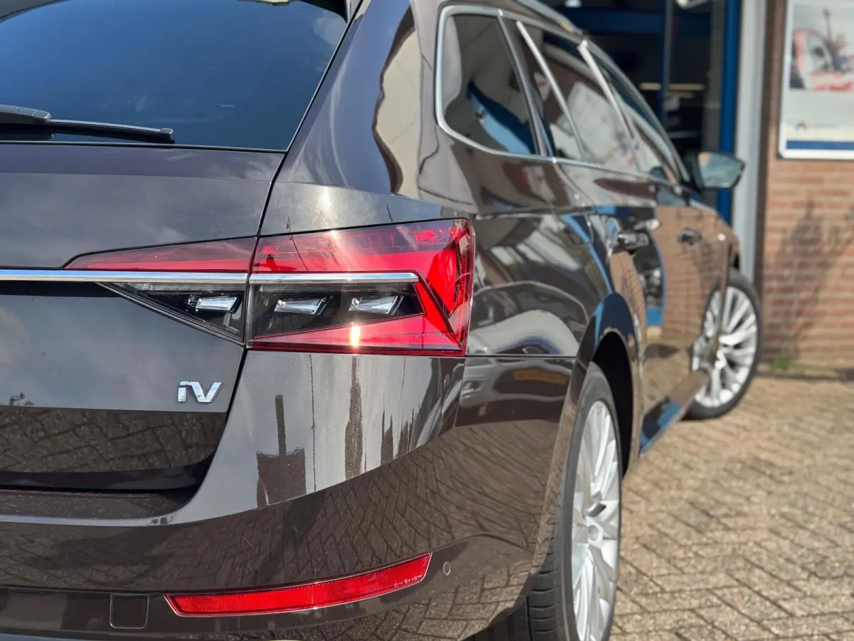1.4 TSI iV Sportline Business 2021 Full!