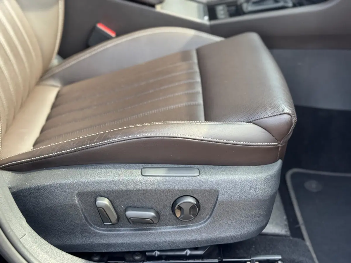 1.4 TSI iV Sportline Business 2021 Full!