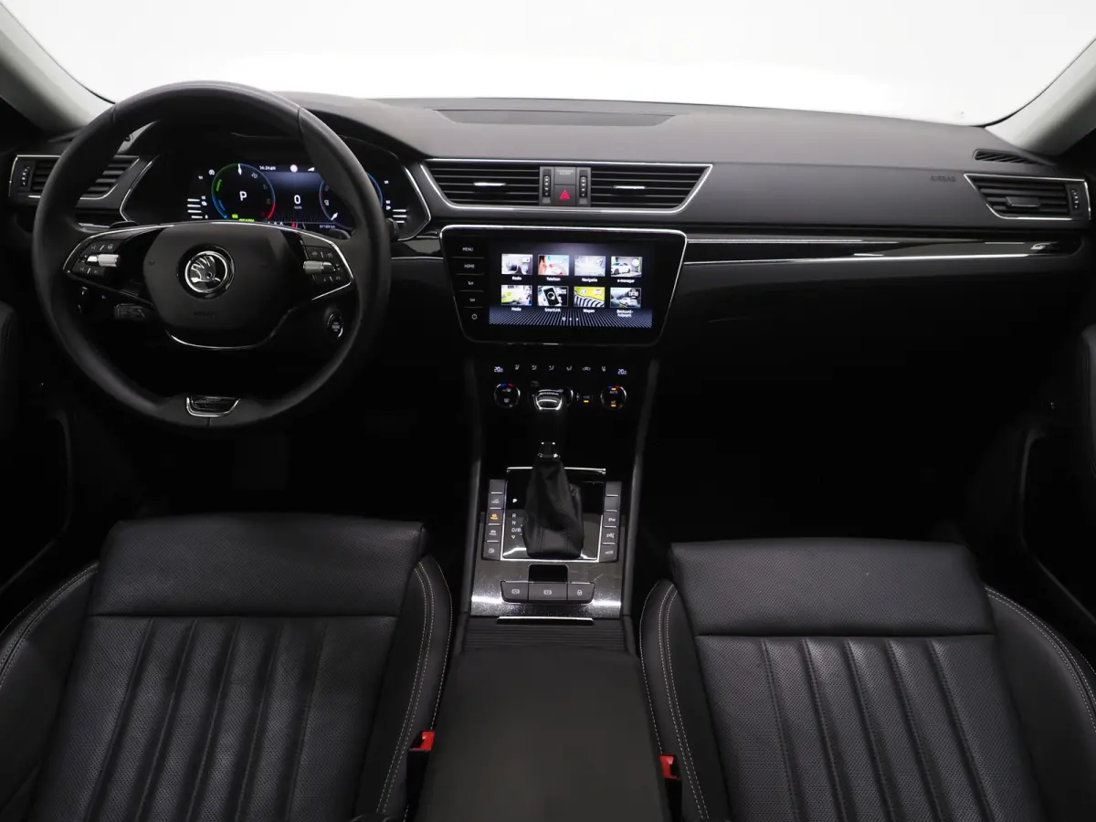 1.4 TSI iV Laurin & Klement | Leder | Trekhaak | Stoelventilatie | Massage | Canton | Keyless | Memory | Carplay