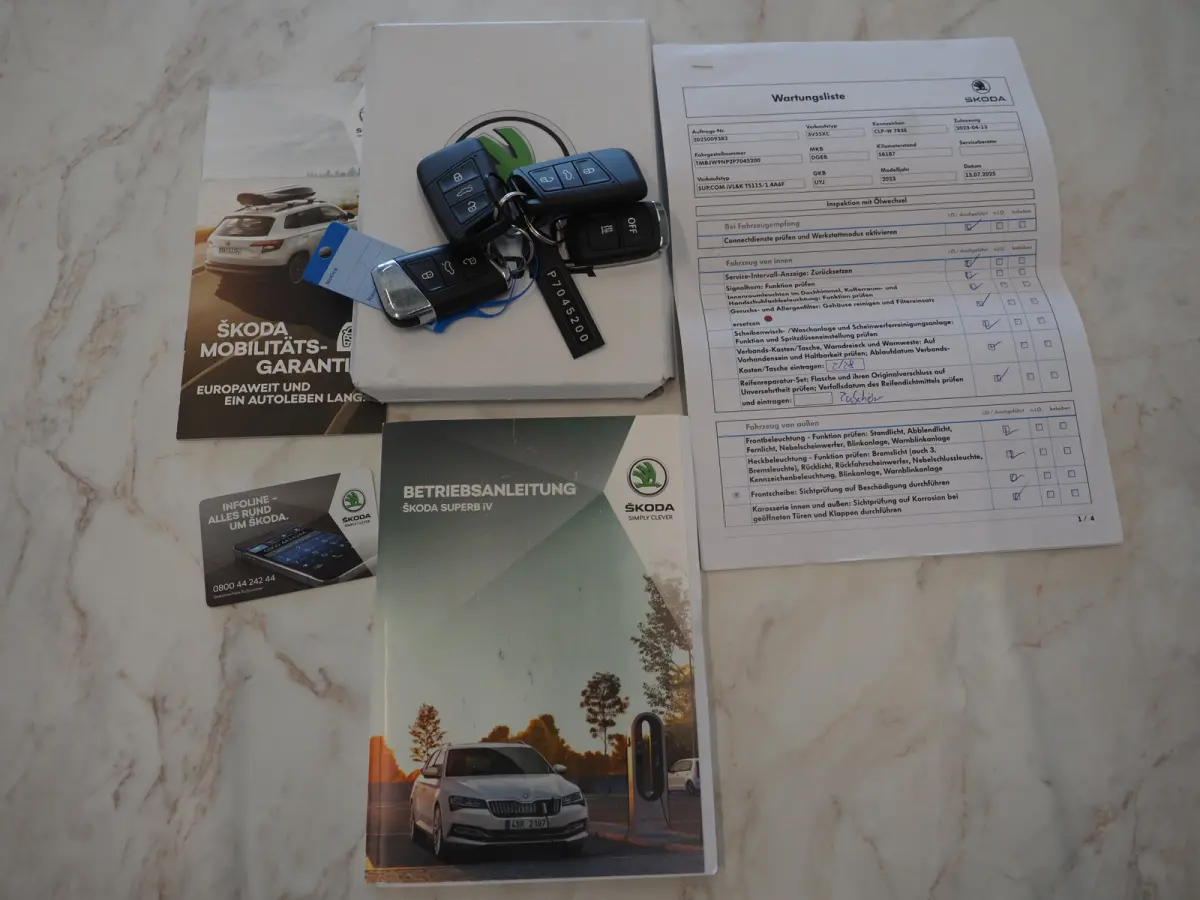 1.4 TSI iV Laurin & Klement | Leder | Trekhaak | Stoelventilatie | Massage | Canton | Keyless | Memory | Carplay
