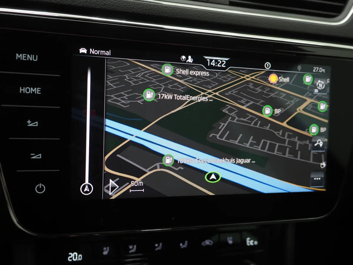 1.4 TSI iV Laurin & Klement | Leder | Trekhaak | Stoelventilatie | Massage | Canton | Keyless | Memory | Carplay