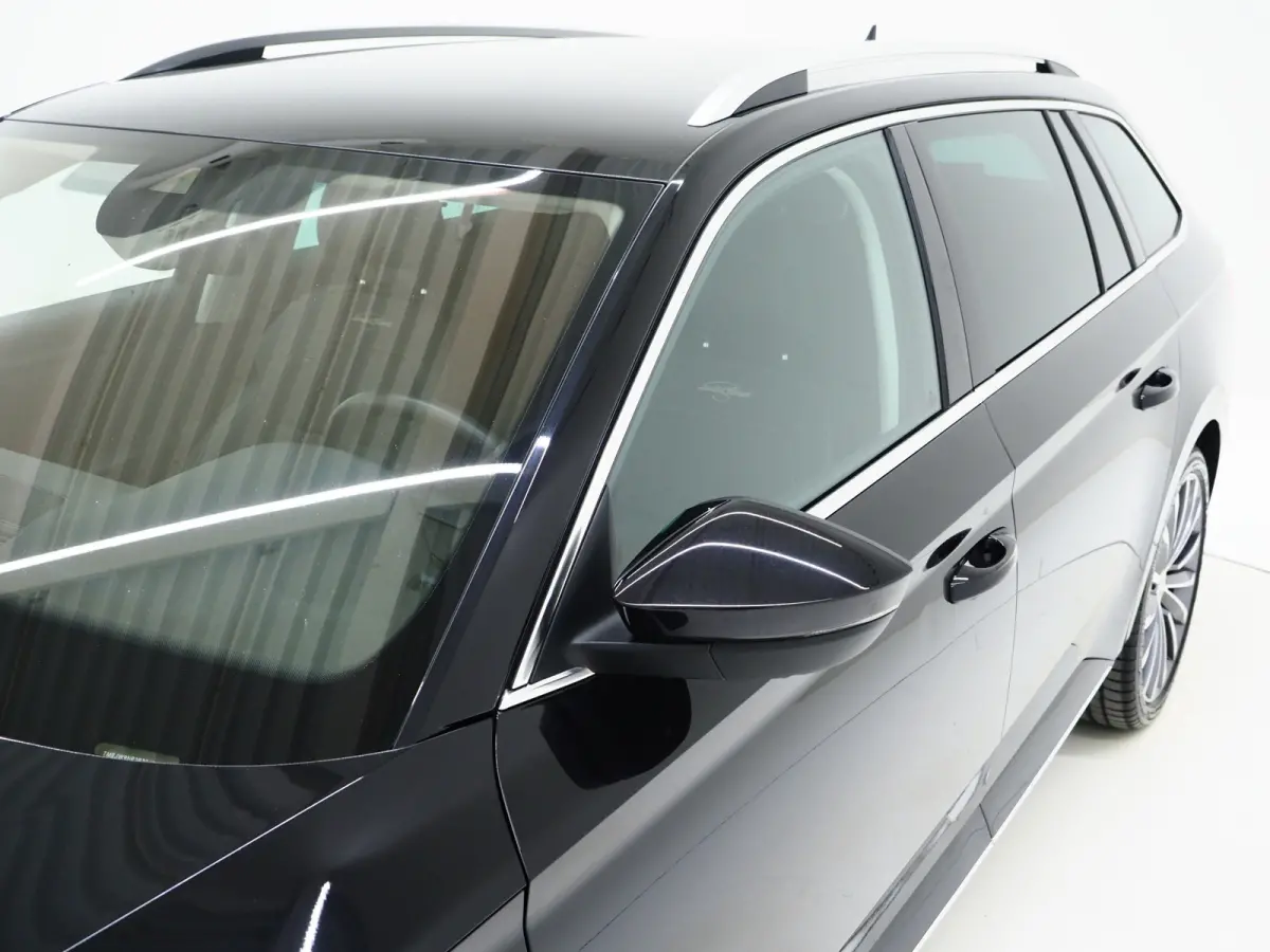 1.4 TSI iV Laurin & Klement | Leder | Trekhaak | Stoelventilatie | Massage | Canton | Keyless | Memory | Carplay