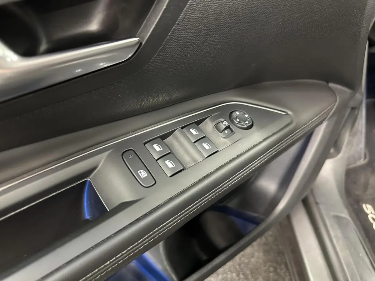 1.2 PureTech Blue Lease Premium CAMERA CARPLAY ECC CRUISE.