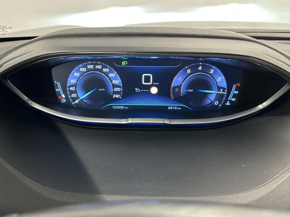 1.2 PureTech Blue Lease Premium CAMERA CARPLAY ECC CRUISE.