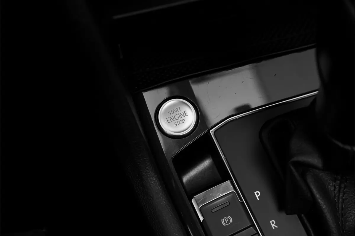 1.5 TSI DSG R-Line Pano ACC Camera CarPlay 20" Suzuka