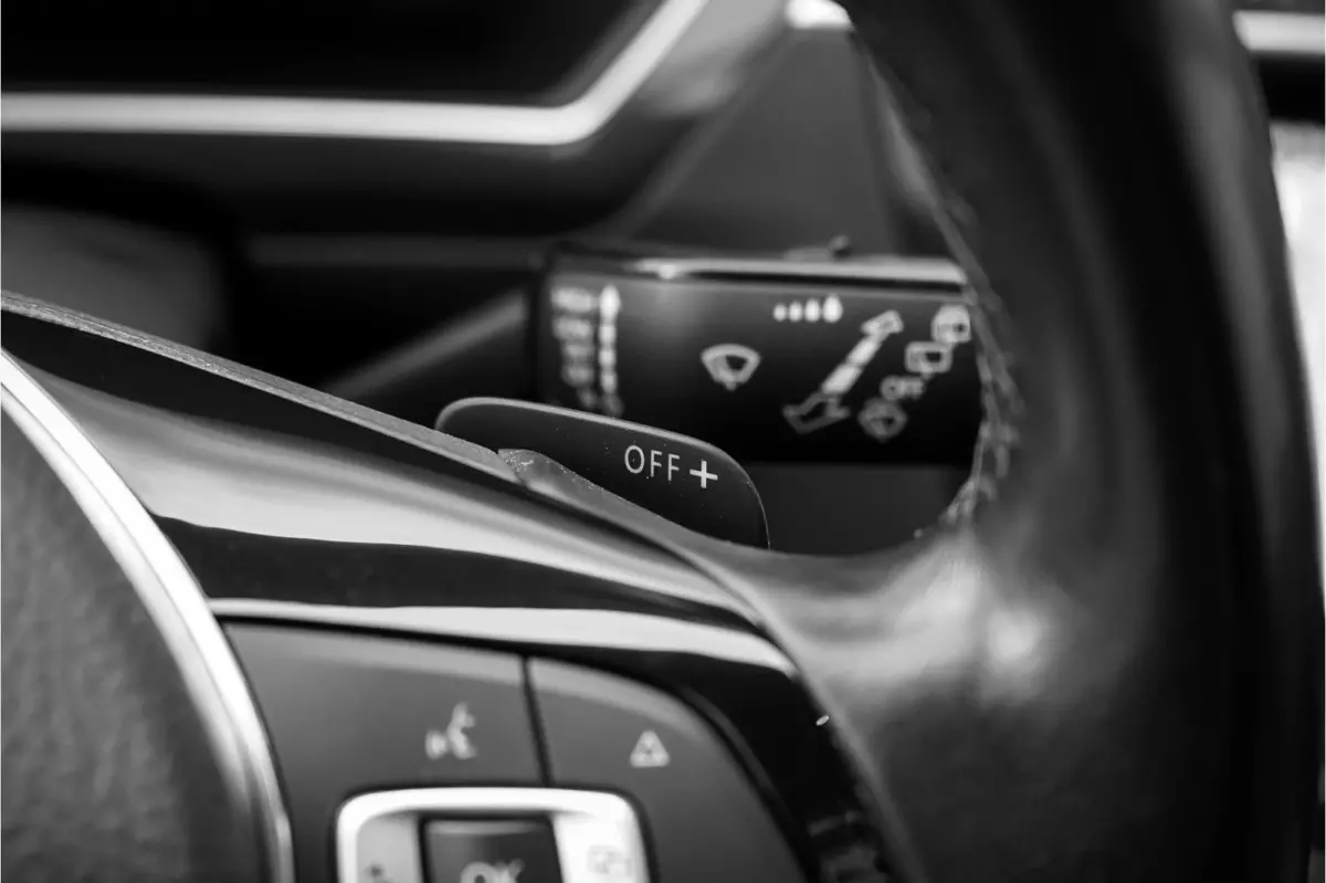 1.5 TSI DSG R-Line Pano ACC Camera CarPlay 20" Suzuka