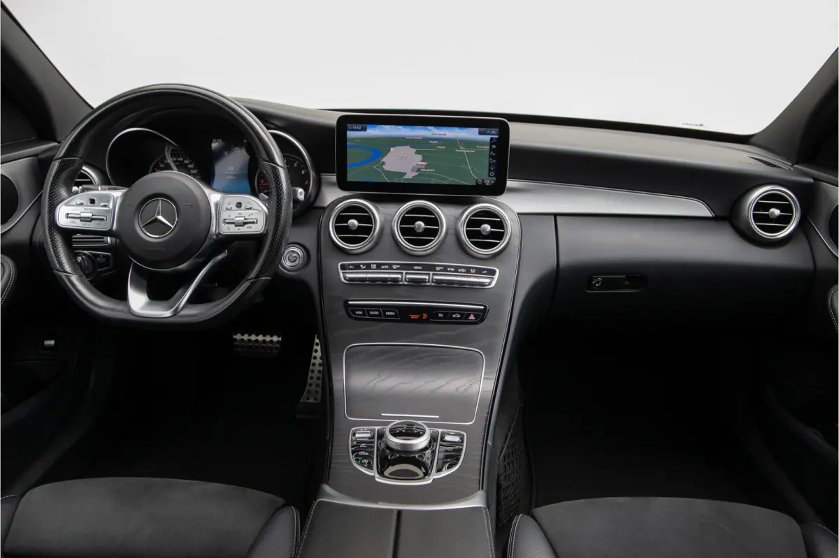 200 AMG Sportpakket, Distronic, Trekhaak, Camera Facelift