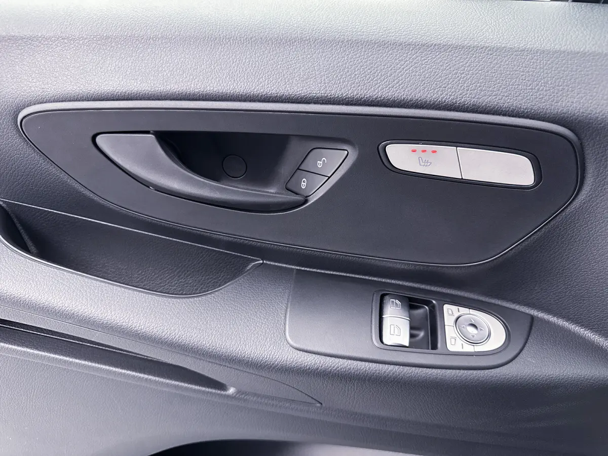 116 L2 Pro Trekhaak Led Camera met sensoren Betimmering Cruise Control