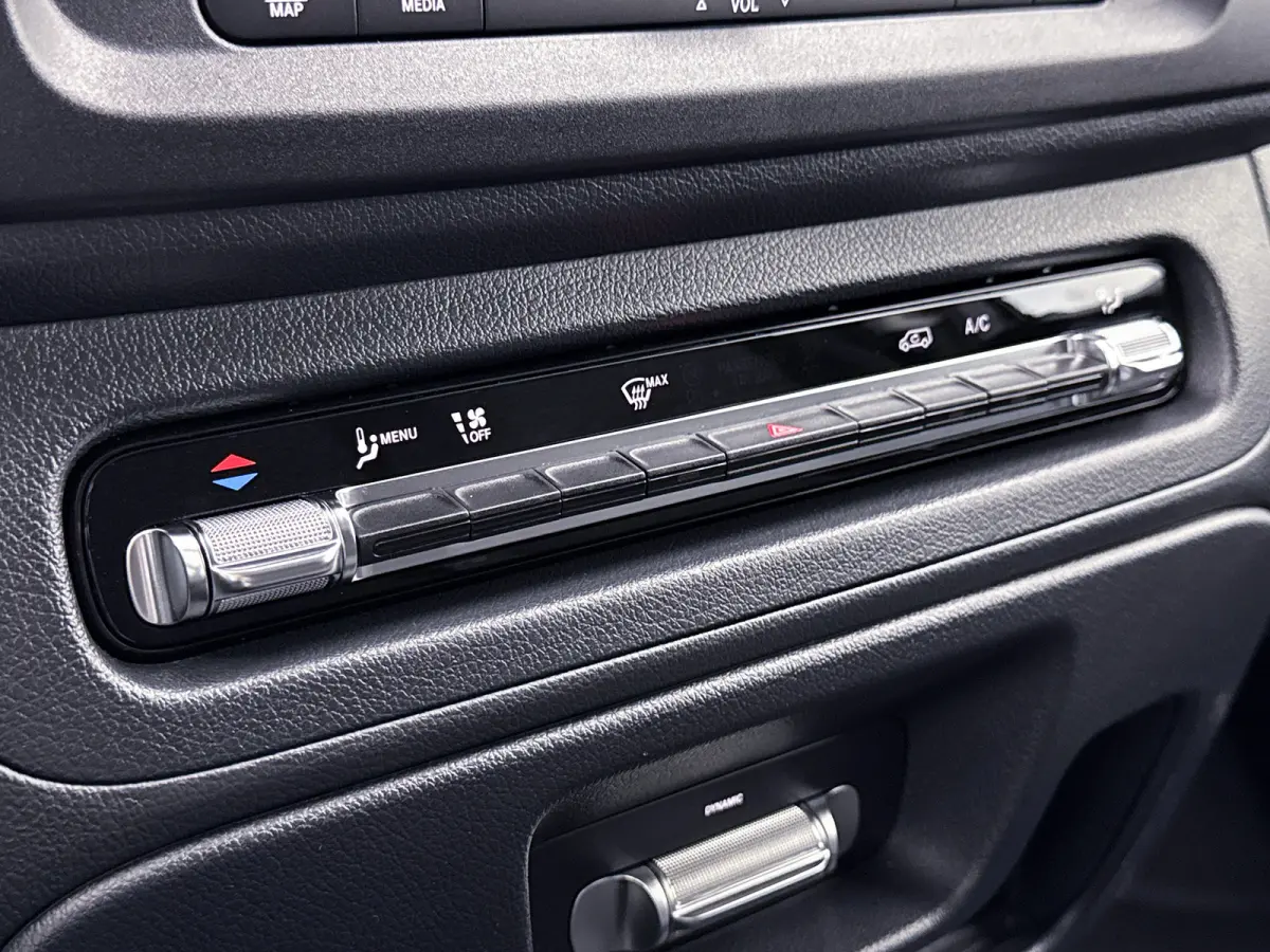 116 L2 Pro Trekhaak Led Camera met sensoren Betimmering Cruise Control