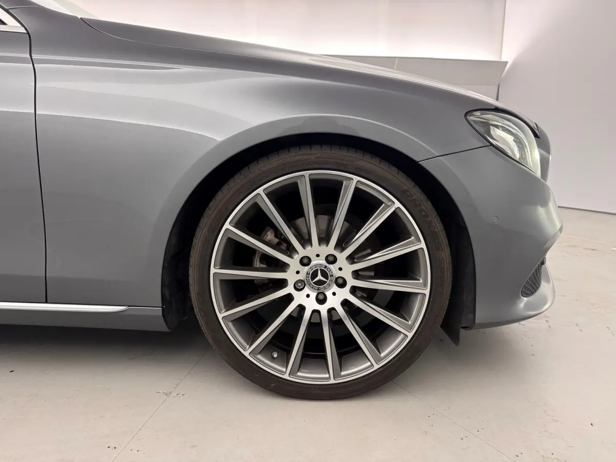 200 Premium+ Facelift Schuif/kanteldak/Trekhaak/AMG-20'LMV