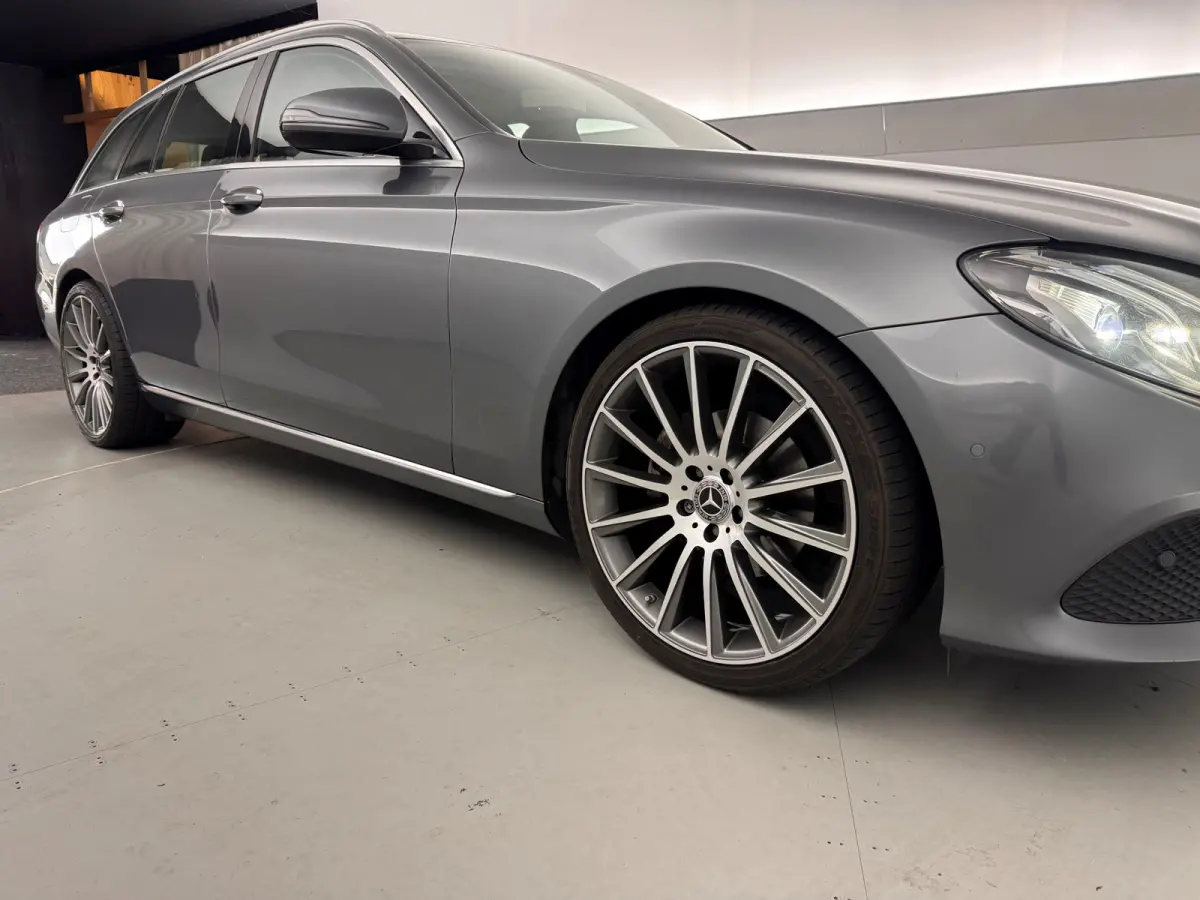 200 Premium+ Facelift Schuif/kanteldak/Trekhaak/AMG-20'LMV